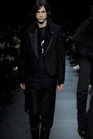 Look 28